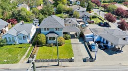 3107 Quadra St Victoria, BC V8X 1E9