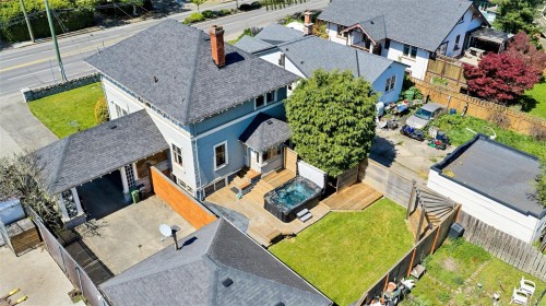 3107 Quadra St, Victoria, BC 