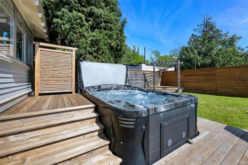 3107 Quadra St, Victoria, BC 