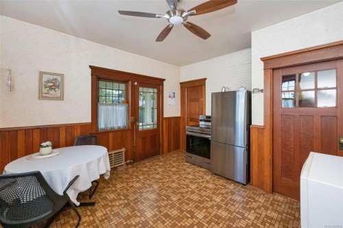 3107 Quadra St, Victoria, BC 