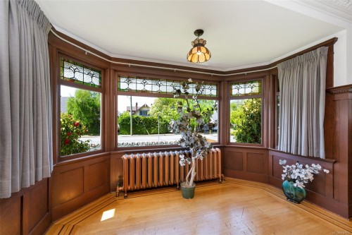 3107 Quadra St, Victoria, BC 