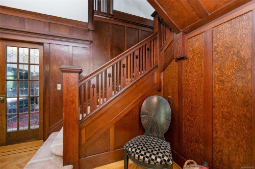 3107 Quadra St, Victoria, BC 