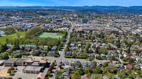 3107 Quadra St, Victoria, BC 