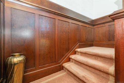 3107 Quadra St, Victoria, BC 