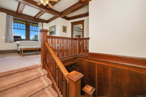 3107 Quadra St, Victoria, BC 