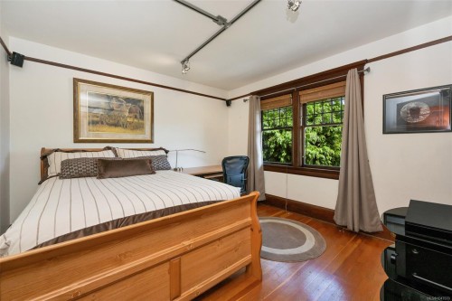 3107 Quadra St, Victoria, BC 