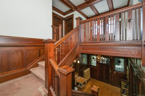 3107 Quadra St, Victoria, BC 