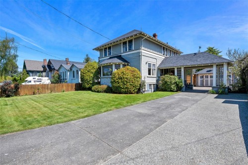 3107 Quadra St, Victoria, BC 