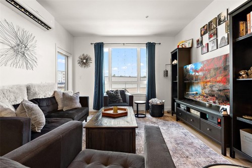 #236-920 Reunion Ave  Langford, BC V9B 0W8
