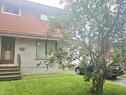 476 Parkwood Street  Thunder Bay, ON P7A 2J4