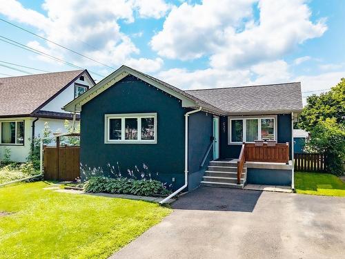 637 Hyde Park Avenue  Thunder Bay, ON P7E 1Y4