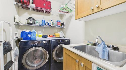240 Boulder Creek, Cranbrook, BC - Indoor Photo Showing Laundry Room