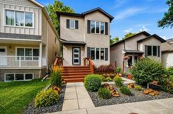 153 Stranmillis AVE  Winnipeg, MB R2M 0K2