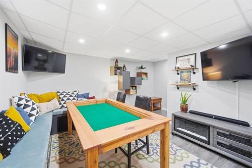 153 Stranmillis Ave, Winnipeg, MB - Indoor Photo Showing Other Room