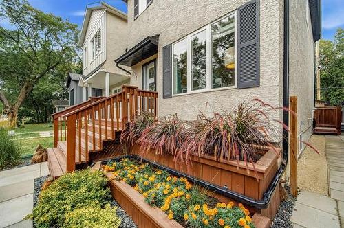 153 Stranmillis Ave, Winnipeg, MB - Outdoor With Exterior