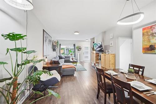 153 Stranmillis Ave, Winnipeg, MB - Indoor Photo Showing Dining Room