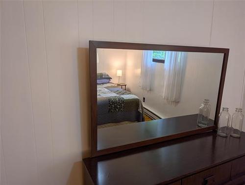 9 Rayna Rd, Hillside Beach, MB - Indoor Photo Showing Other Room
