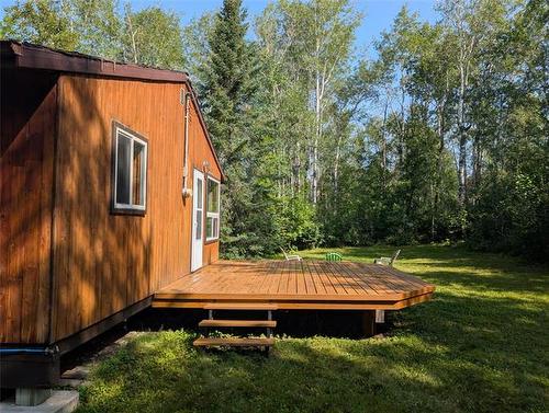 9 Rayna Rd, Hillside Beach, MB - Outdoor With Deck Patio Veranda