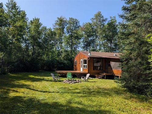 9 Rayna Rd, Hillside Beach, MB - Outdoor