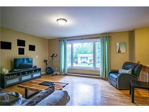 770 Glengarry Pl, Fredericton, NB 