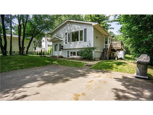 770 Glengarry Pl, Fredericton, NB - Outdoor