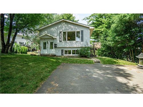 770 Glengarry Pl, Fredericton, NB - Outdoor