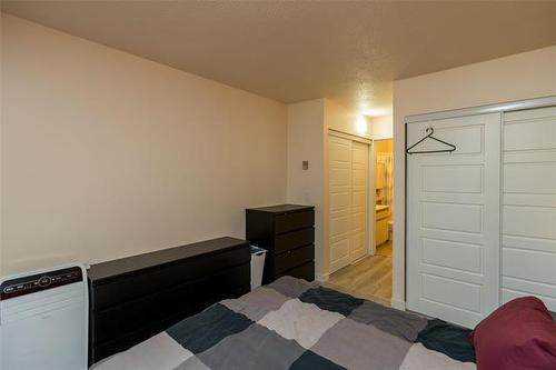 105-693 A St Anne'S Rd, Winnipeg, MB - Indoor Photo Showing Bedroom