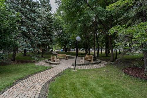 105-693 A St Anne'S Rd, Winnipeg, MB - Outdoor