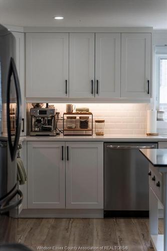 414 St Louis, Belle River, ON - Indoor Photo Showing Kitchen With Upgraded Kitchen