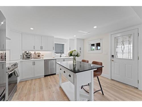 414 St Louis, Belle River, ON - Indoor Photo Showing Kitchen