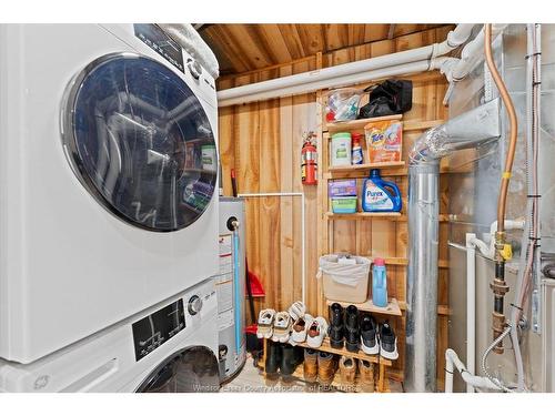 414 St Louis, Belle River, ON - Indoor Photo Showing Laundry Room