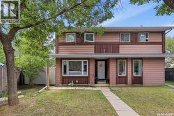 A & B 414 Gardiner PLACE  Saskatoon, SK S7N 2S9