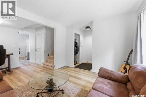 A & B 414 Gardiner Place, Saskatoon, SK - Indoor