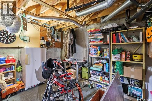 A & B 414 Gardiner Place, Saskatoon, SK - Indoor Photo Showing Basement