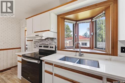 2509 Taylor Street E, Saskatoon, SK - Indoor Photo Showing Kitchen With Double Sink