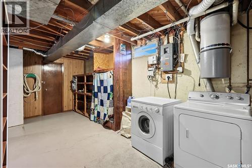 2509 Taylor Street E, Saskatoon, SK - Indoor Photo Showing Laundry Room