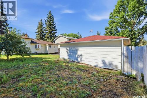2509 Taylor Street E, Saskatoon, SK - Outdoor