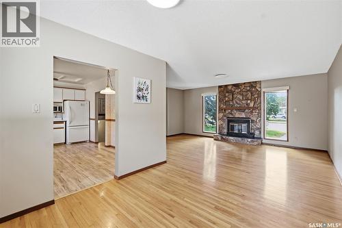 2509 Taylor Street E, Saskatoon, SK - Indoor Photo Showing Living Room With Fireplace