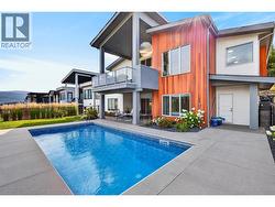 887 Loseth Drive  Kelowna, BC V1P 0A8