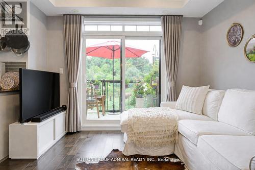 3 - 196 Pine Grove Road, Vaughan, ON - Indoor Photo Showing Bedroom