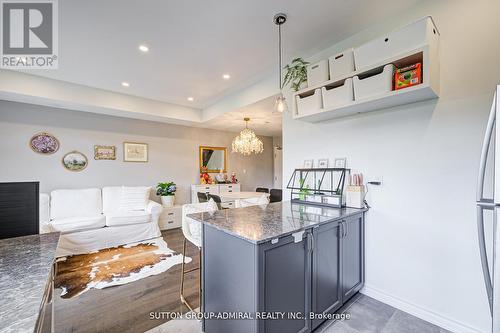 Convenient Kitchen Island - 3 - 196 Pine Grove Road, Vaughan, ON - Indoor Photo Showing Kitchen