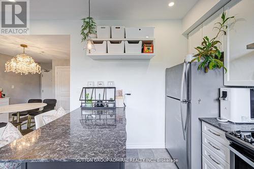 3 - 196 Pine Grove Road, Vaughan, ON - Indoor