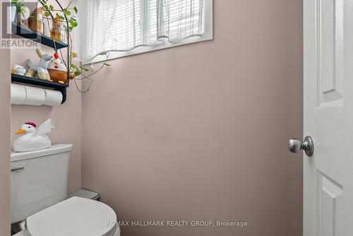 932 Beauclaire Drive, Ottawa, ON - Indoor Photo Showing Bathroom
