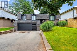 4236 LONGMOOR Drive  Burlington, ON L7L 4Z9
