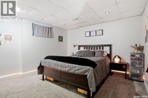 2705 Grant Road, Regina, SK - Indoor Photo Showing Bedroom
