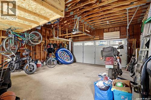 2705 Grant Road, Regina, SK - Indoor Photo Showing Garage