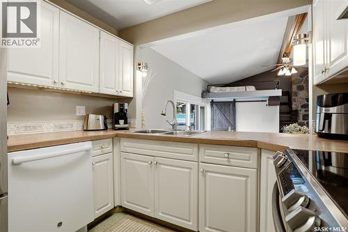 2705 Grant Road, Regina, SK - Indoor Photo Showing Kitchen With Double Sink