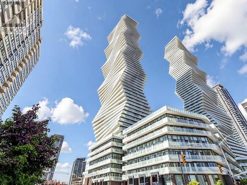 2107 - 3883 QUARTZ ROAD  Mississauga, ON L5B 0M4