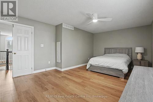 115 Mcfarlane Drive, Cambridge, ON - Indoor Photo Showing Bedroom