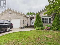 490 BLUEWATER DRIVE Saugeen Shores, ON N0H 2C1